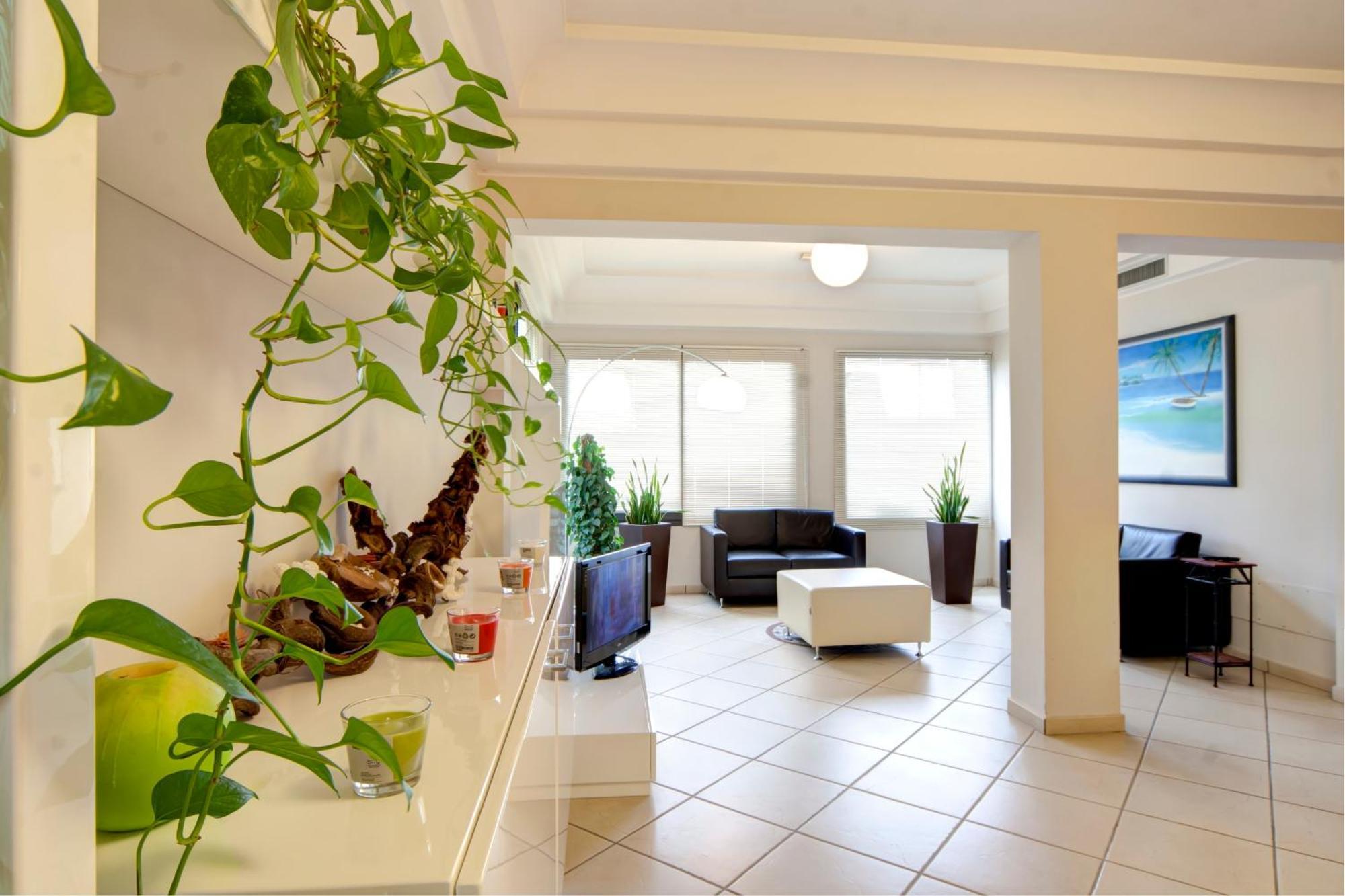 Residence Divina Римини Экстерьер фото